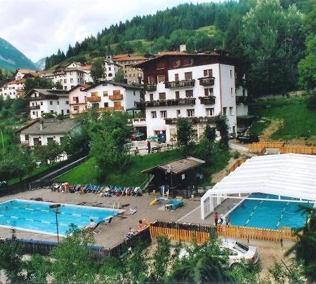 Sporting Hotel Club Pelos Ngoại thất bức ảnh